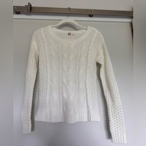 Women’s tight fitted sweater